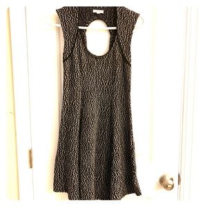 Cute stretchy dress!